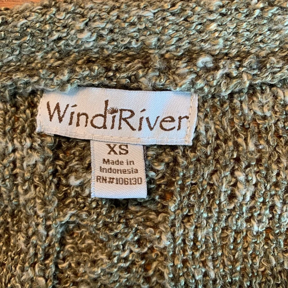 WINDI RIVER V-Neck Sweater Size XS